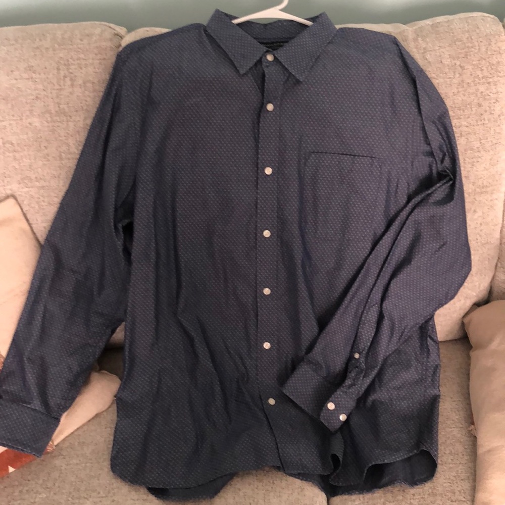 Banana Republic Soft Wash Tailored Slim Fit Button Down Shirt